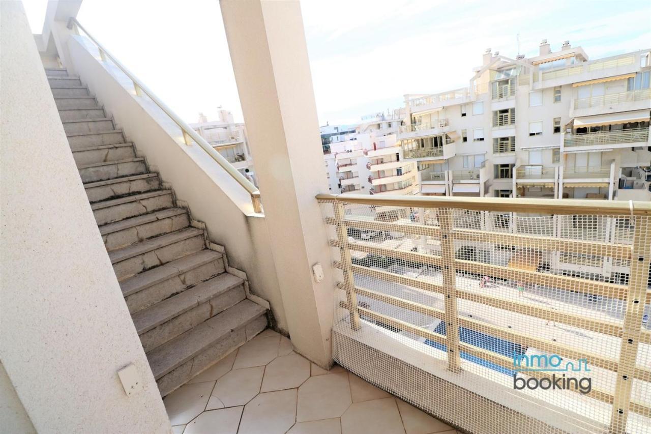 Atico Novelty Con Vistas Al Mar Lägenhet Salou Exteriör bild